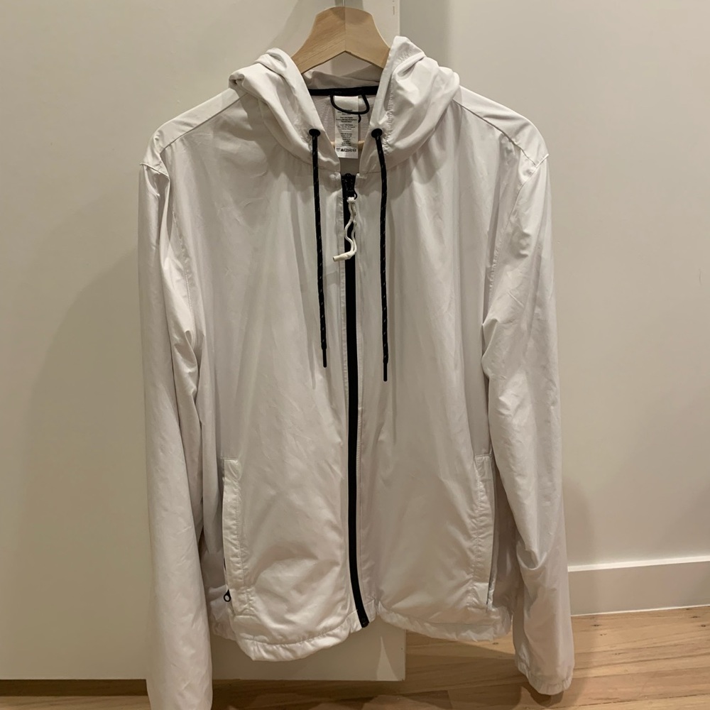 Alo soft shell windbreaker jacket white black size M